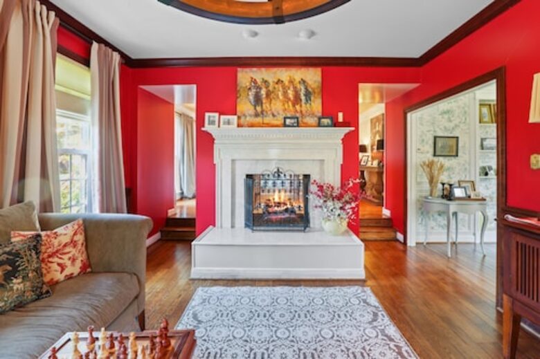 Classic Estate | 20 minutes from DC - McLean, Virginia