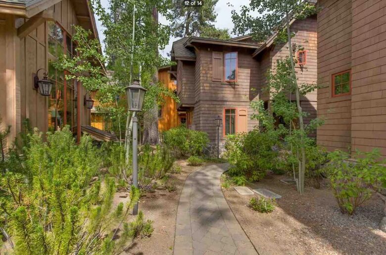 Lakefront Retreat next to Westshore Cafe and Homewood Resort - Homewood, California