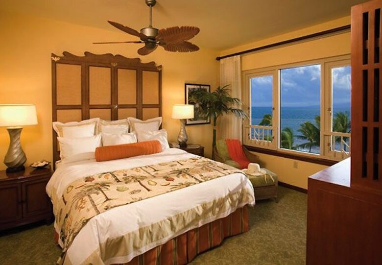 Oceanfront Napili Tower Maui Kaanapali Beach Villa - Lahaina - Maui, Hawaii