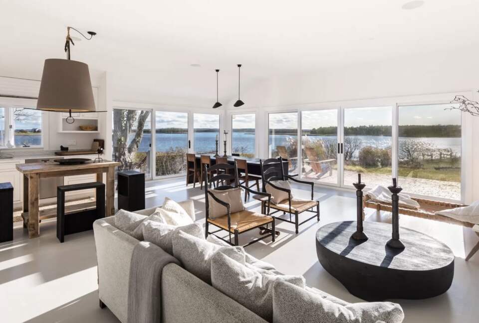 East Hampton Waterfront Cottage - East Hampton, New York