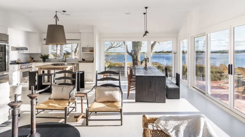 East Hampton Waterfront Cottage - East Hampton, New York