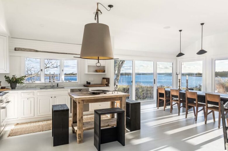 East Hampton Waterfront Cottage - East Hampton, New York