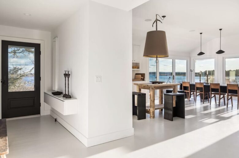 East Hampton Waterfront Cottage - East Hampton, New York