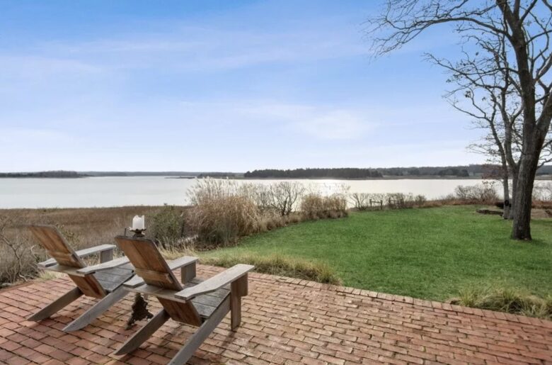 East Hampton Waterfront Cottage - East Hampton, New York