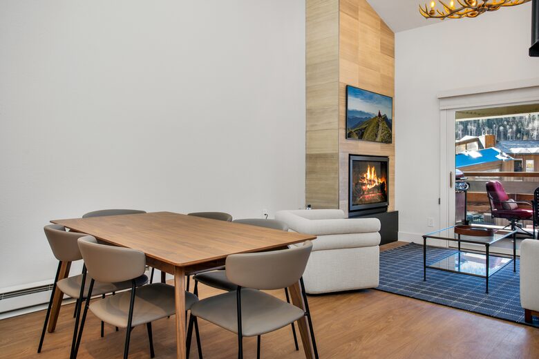 Mountain Modern | 10m Walk to Ski Lift - Vail, Colorado