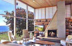 Midcentury Modern Dream Over Port Townsend - Port Townsend, Washington