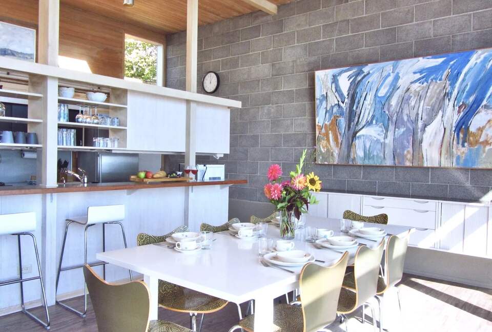 Midcentury Modern Dream Over Port Townsend - Port Townsend, Washington