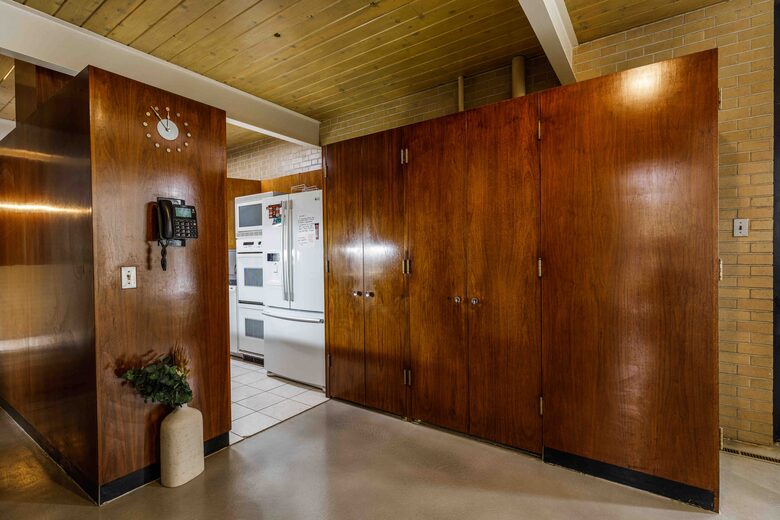 Mid-Century Modern Home near Canyon - Holladay, Utah
