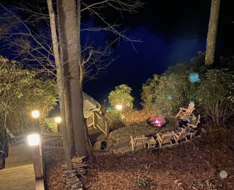 Luxury Treehouse at Water’s Edge - Sapphire, North Carolina