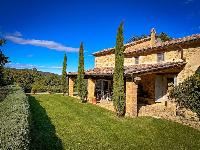 La Talante | Luxury Tuscan Countryside Villa - San Casciano dei Bagni, Italy
