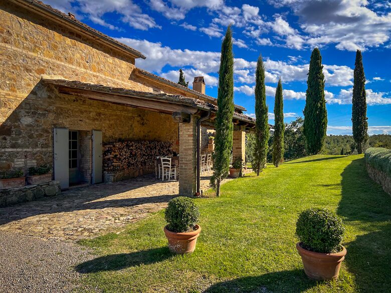 La Talante | Luxury Tuscan Countryside Villa - San Casciano dei Bagni, Italy