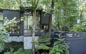 Hollywood Hills in Atlanta - Atlanta, Georgia