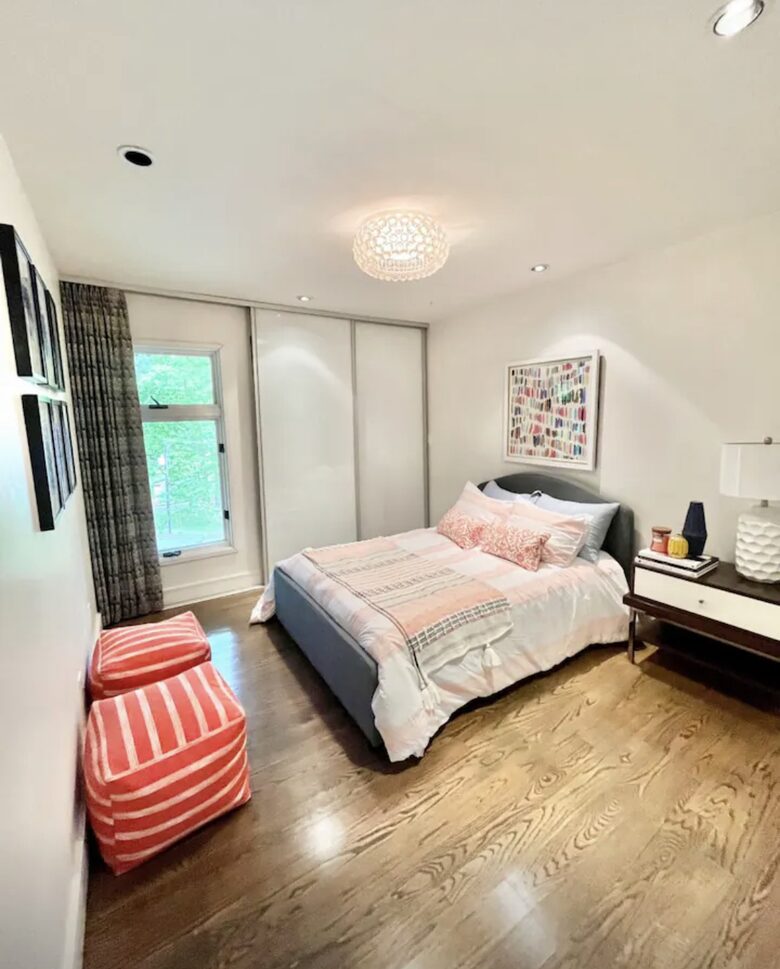 Hollywood Hills in Atlanta - Atlanta, Georgia