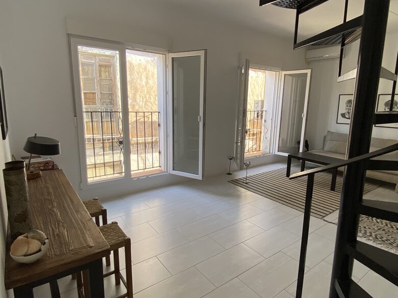 2 Bedroom Retreat In the Historic Centre - Malaga, Spain