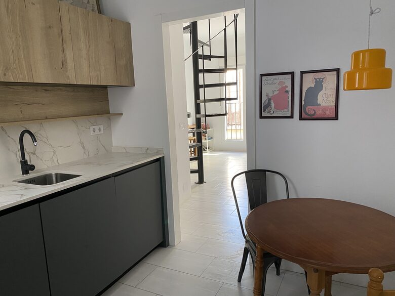 2 Bedroom Retreat In the Historic Centre - Malaga, Spain