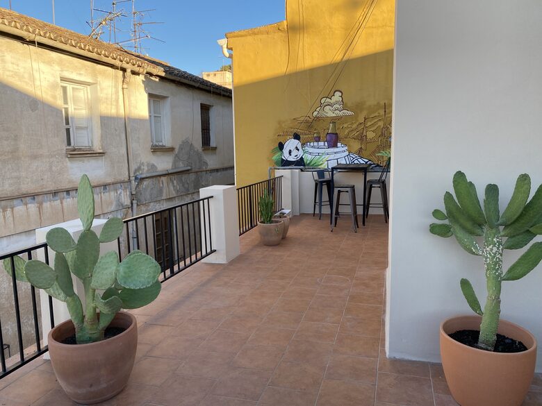 2 Bedroom Retreat In the Historic Centre - Malaga, Spain