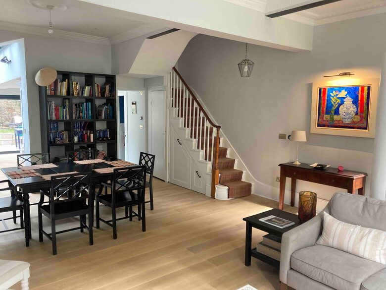 Queens Crescent Town House - London, United Kingdom