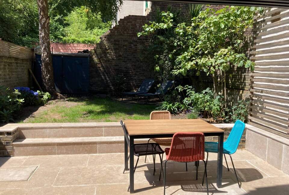Queens Crescent Town House - London, United Kingdom