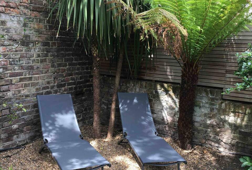 Queens Crescent Town House - London, United Kingdom