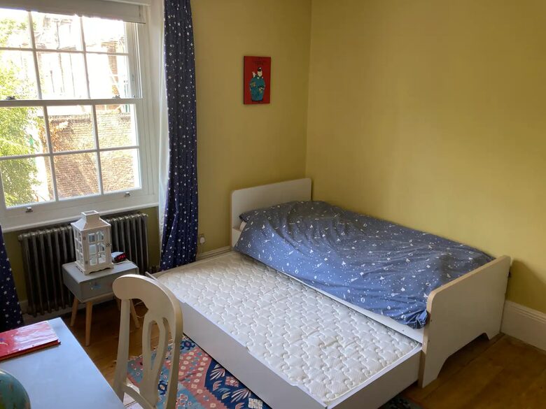 Queens Crescent Town House - London, United Kingdom