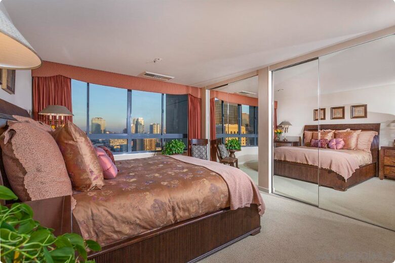 Luxury Retreat in Downtown San Diego - San Diego, California