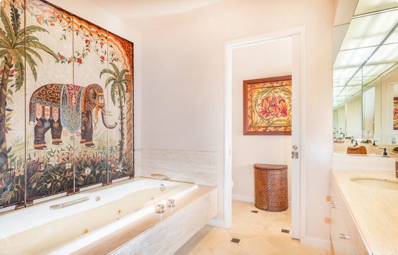 Luxury Retreat in Downtown San Diego - San Diego, California