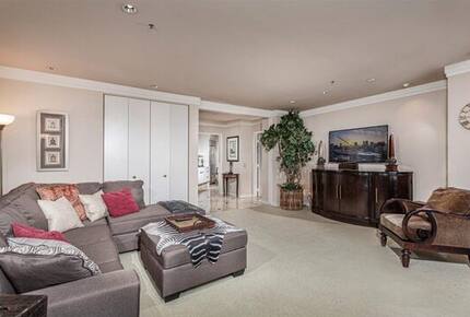 Luxury Retreat in Downtown San Diego - San Diego, California