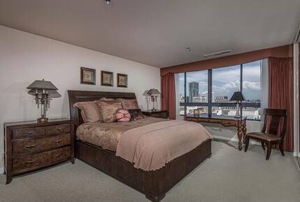 Luxury Retreat in Downtown San Diego - San Diego, California