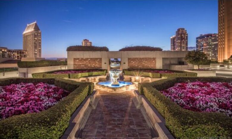 Luxury Retreat in Downtown San Diego - San Diego, California