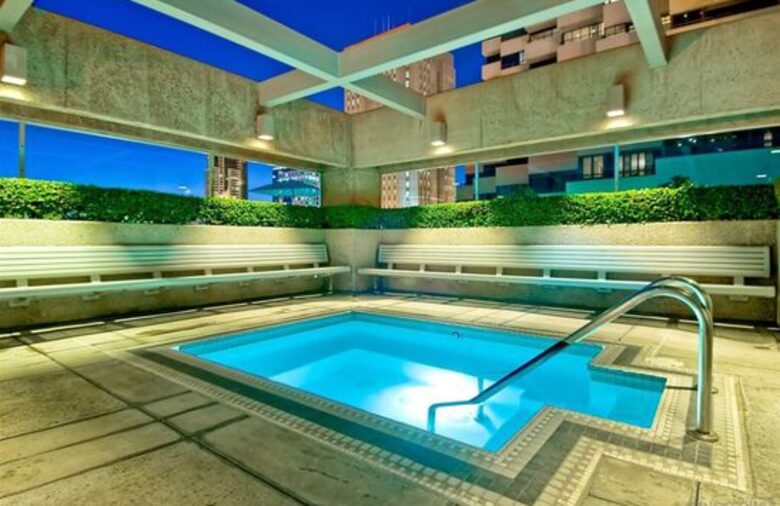 Luxury Retreat in Downtown San Diego - San Diego, California