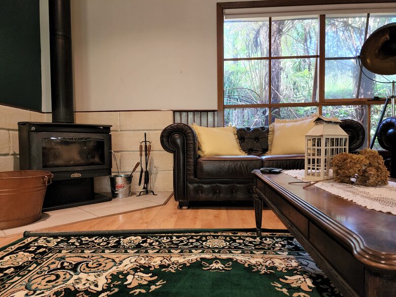 The Grand Lodge | Fernglen Forest Retreat - Mount Dandenong, Australia