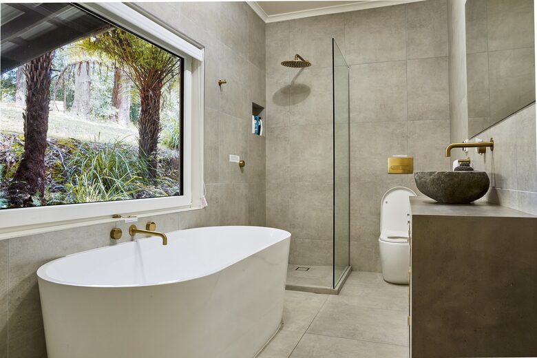 The Grand Lodge | Fernglen Forest Retreat - Mount Dandenong, Australia