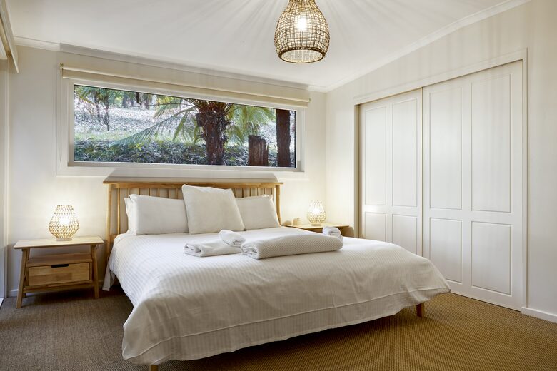 The Grand Lodge | Fernglen Forest Retreat - Mount Dandenong, Australia