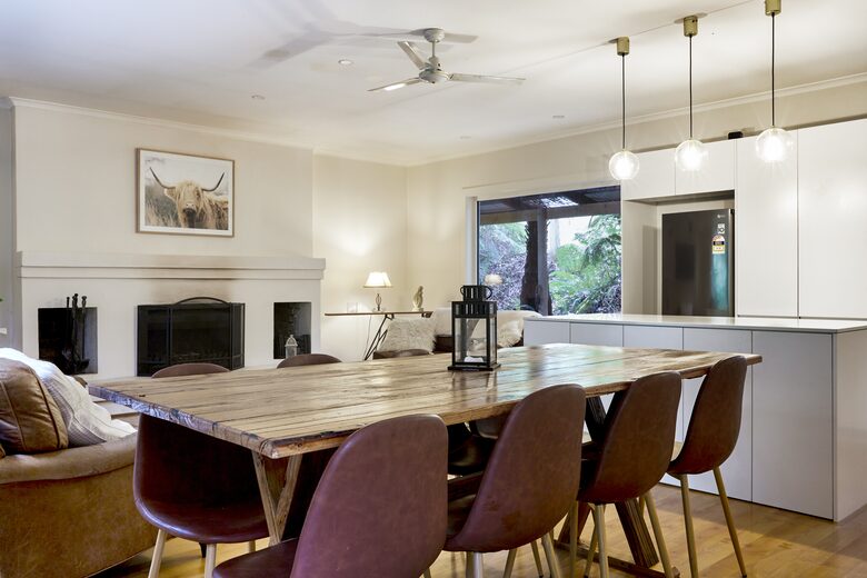 The Grand Lodge | Fernglen Forest Retreat - Mount Dandenong, Australia
