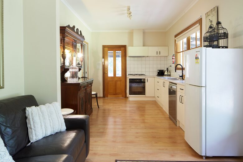 The Grand Lodge | Fernglen Forest Retreat - Mount Dandenong, Australia