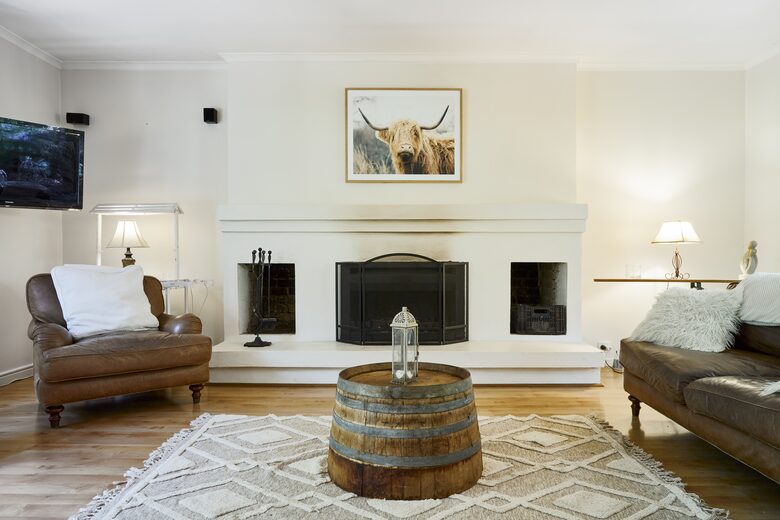 The Grand Lodge | Fernglen Forest Retreat - Mount Dandenong, Australia