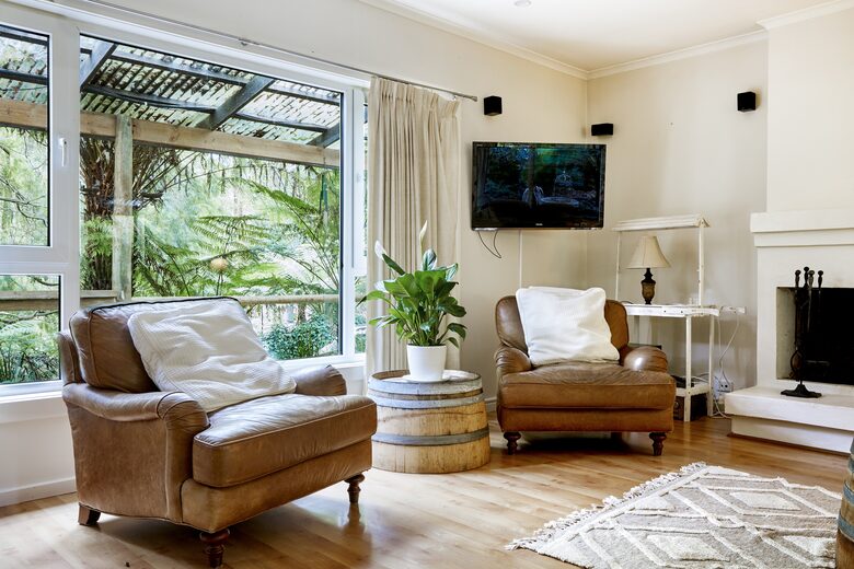 The Grand Lodge | Fernglen Forest Retreat - Mount Dandenong, Australia