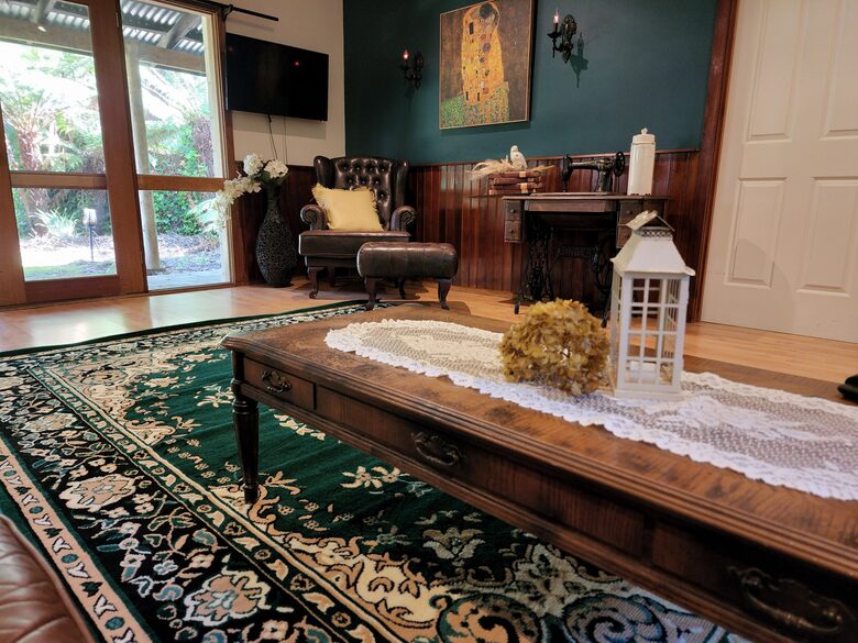 The Grand Lodge | Fernglen Forest Retreat - Mount Dandenong, Australia