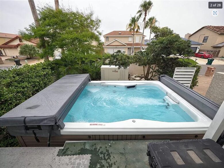 Spacious Waterfront Island Home with Dock and Beautiful Sunsets - Corpus Christi, Texas