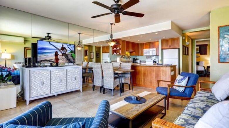 Maui Oceanfront, Stunning view! Sunshine, Ocean Activities, Golf, Pickleball, Tennis and World Class Restaurants! - Lahaina, Hawaii