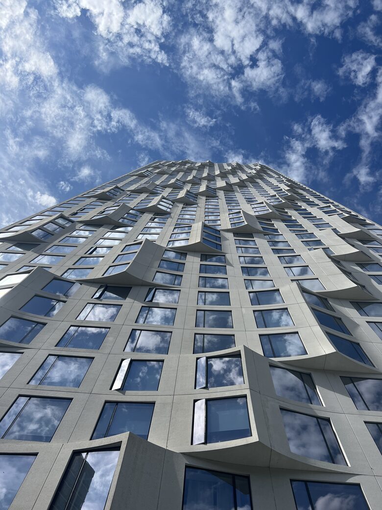 Modern two bedroom Brooklyn apartment with sweeping Manhattan views - New York City, New York