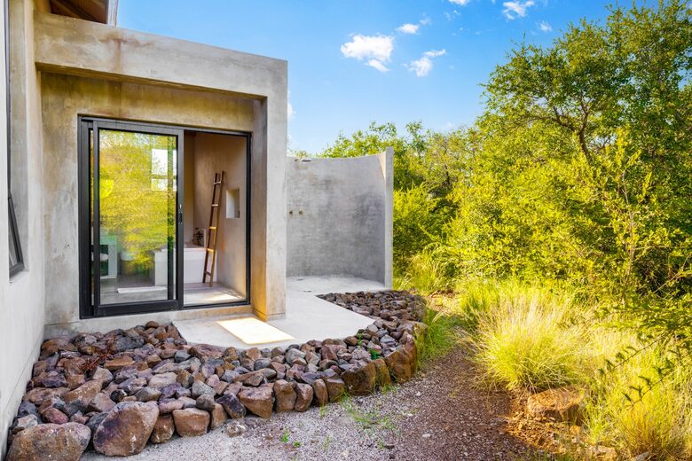 Safari Lodge in Big 5 National Park - Pilanesberg, South Africa