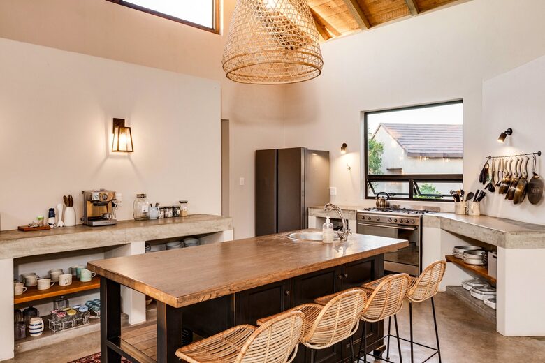 Safari Lodge in Big 5 National Park - Pilanesberg, South Africa