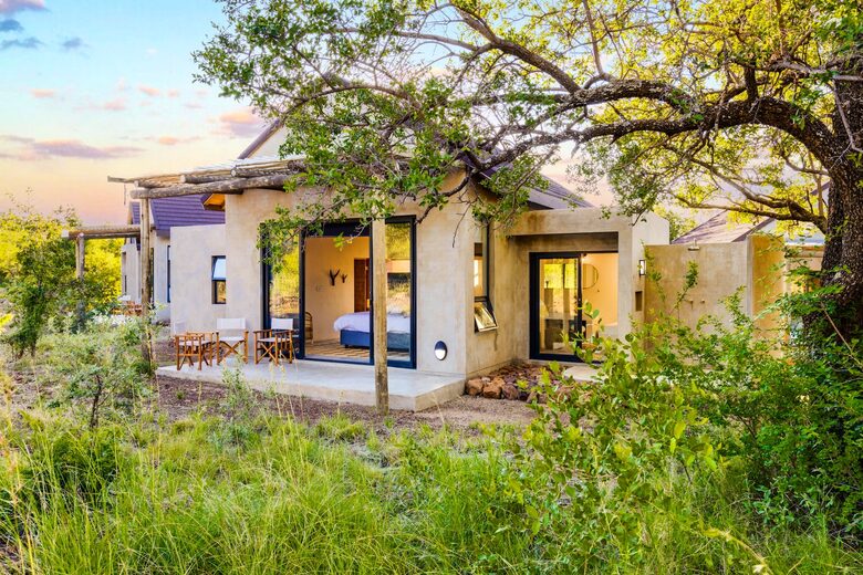 Safari Lodge in Big 5 National Park - Pilanesberg, South Africa