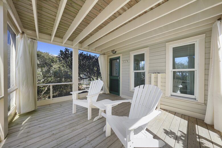 Beachfront Cottage in Seaside - Santa Rosa Beach, Florida