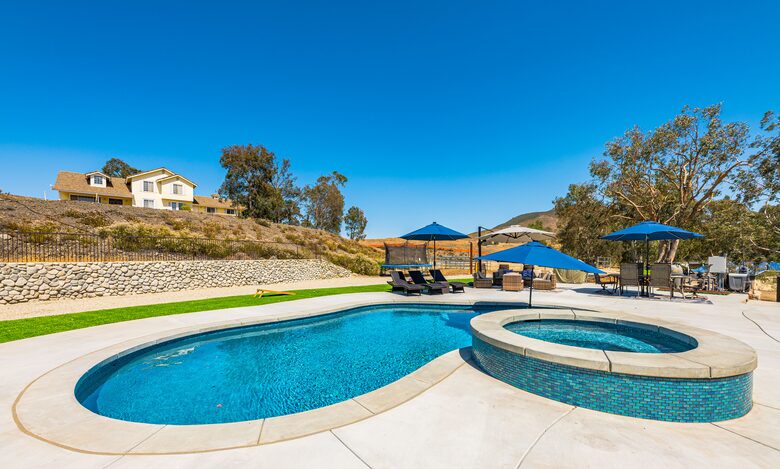 Temecula Ranch Vibes- Villa and Cottage - Winchester, California