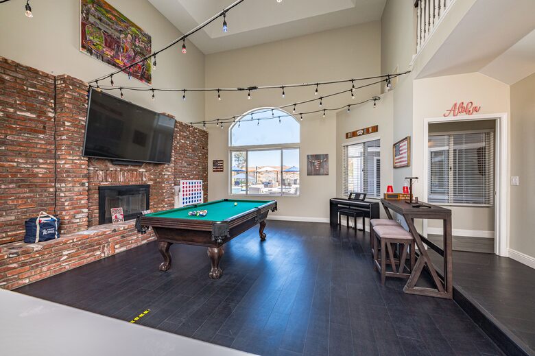 Temecula Ranch Vibes- Villa and Cottage - Winchester, California