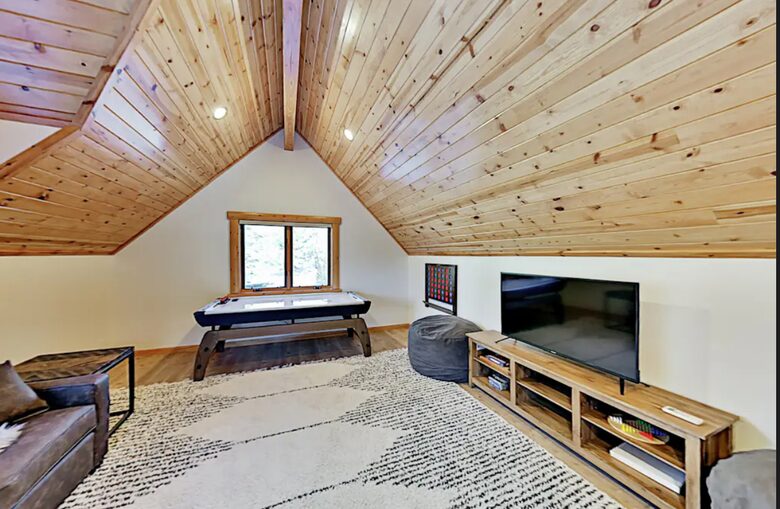 Bow Canyon Oasis - Big Bear Lake, California