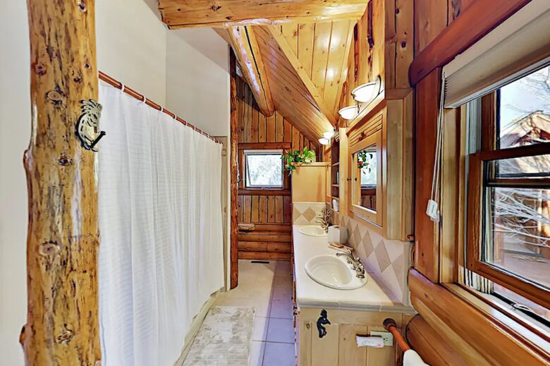 Bow Canyon Oasis - Big Bear Lake, California
