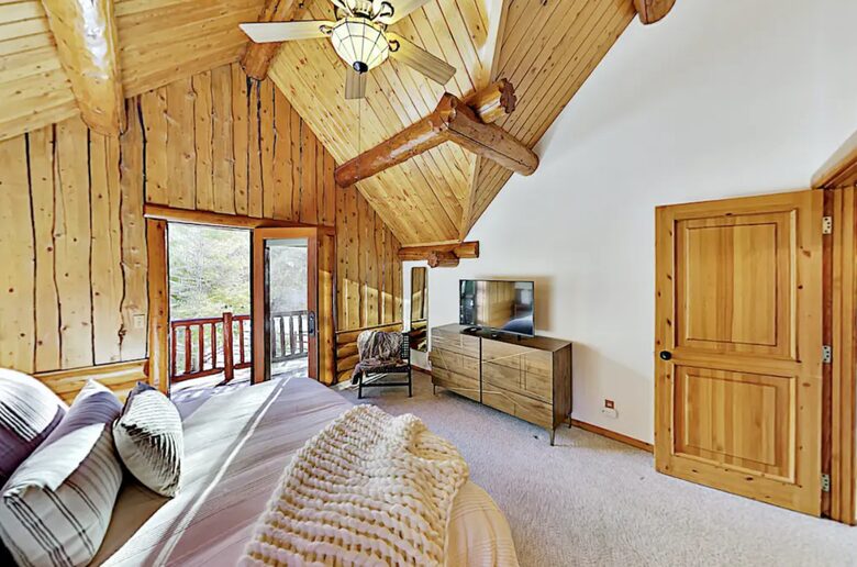 Bow Canyon Oasis - Big Bear Lake, California